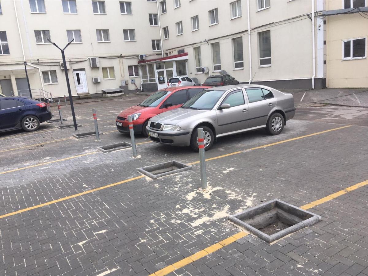 Optima Kherson Luaran gambar